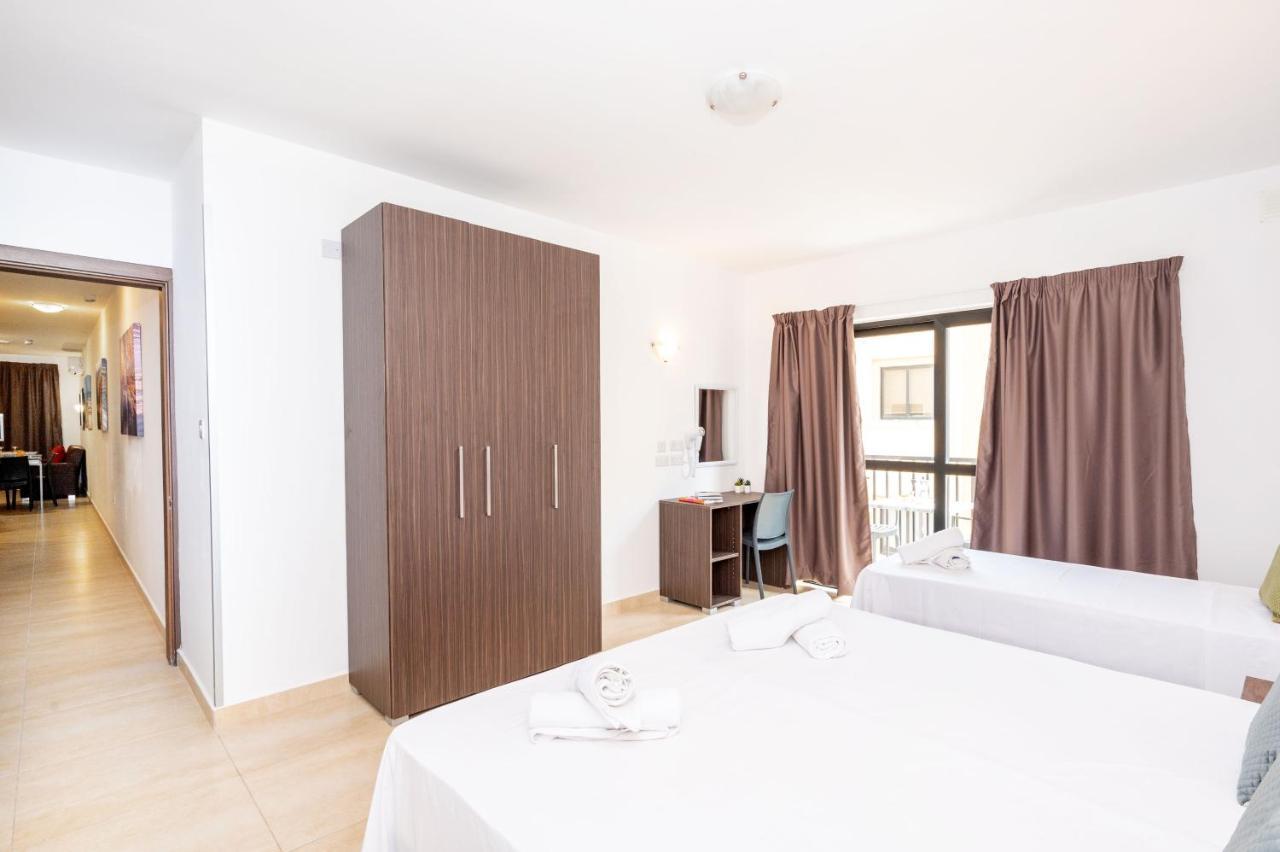 Islet Promenade Seafront 1 Bedroom Apartment With Sea View Balcony By Getawaysmalta St. Paul's Bay Esterno foto